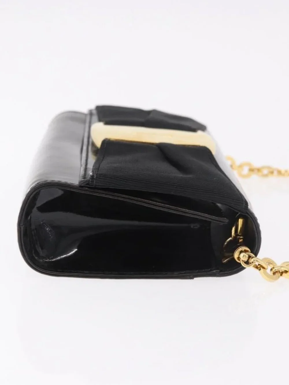 Salvatore Ferragamo Vara Ribbon Chain Bag Patent Leather Black Gold Auth bs35689